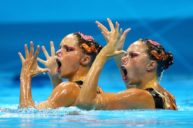 synchro swimmers.jpg